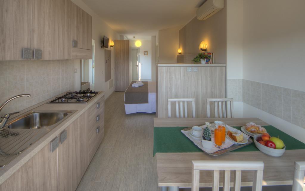 Hotel Residence La Palma Finale Ligure Exterior foto