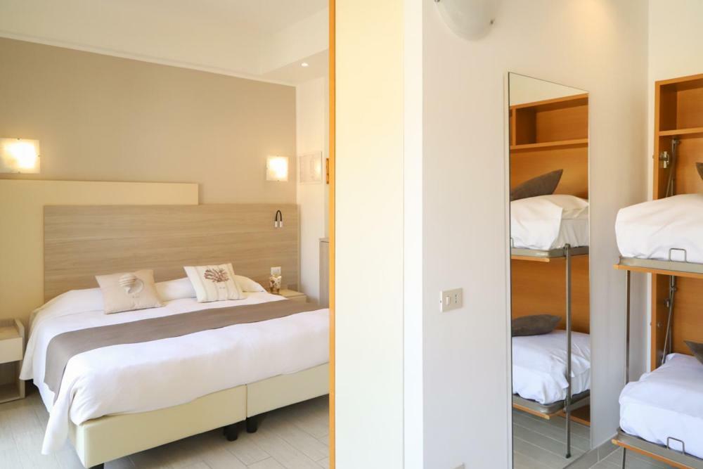 Hotel Residence La Palma Finale Ligure Exterior foto